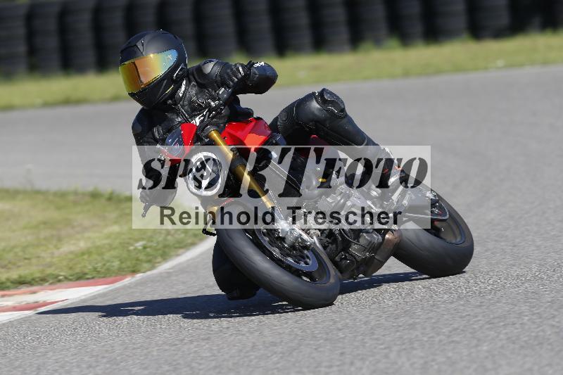 /Archiv-2024/56 10.08.2024 Plüss Moto Sport ADR/Einsteiger/39